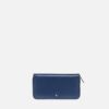 Wallet Woman